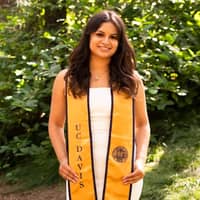 Sitter Profile Image: Maggie C.