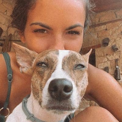 Sitter Profile Image: vega p.