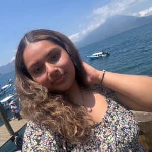 Sitter Profile Image: Abby C.