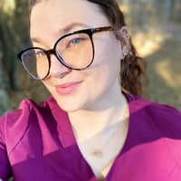 Sitter Profile Image: Emily Y.