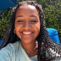 Sitter Profile Image: Grace R.