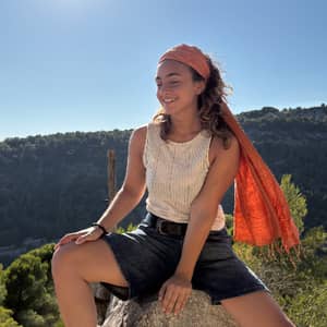 Sitter Profile Image: Barbara C.