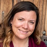 Sitter Profile Image: Lisa D.