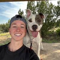 Sitter Profile Image: Lindsay L.