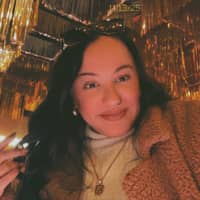 Sitter Profile Image: Crystal M.