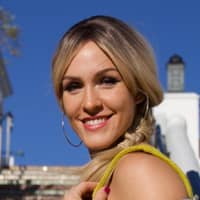 Sitter Profile Image: Tina T.