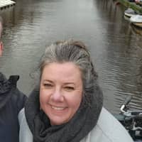 Sitter Profile Image: Lesley N.