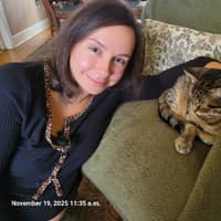 Sitter Profile Image: Sarah D.