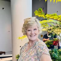 Sitter Profile Image: Christine G.