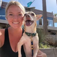 Sitter Profile Image: Erika F.