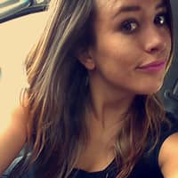 Sitter Profile Image: Evelyn V.