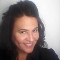 Sitter Profile Image: Veronica C.