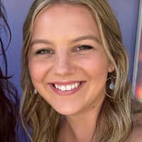 Sitter Profile Image: Leanna S.