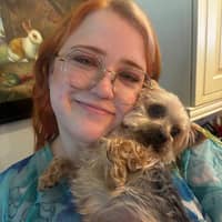 Sitter Profile Image: Leah F.