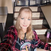 Sitter Profile Image: Shanie J.