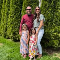 Sitter Profile Image: Danielle & Alex T.