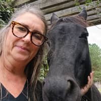 Sitter Profile Image: Angie L.