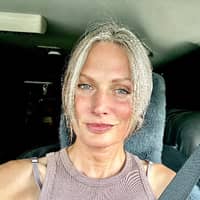 Sitter Profile Image: Ashley W.