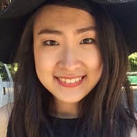 Sitter Profile Image: Tracy Z.