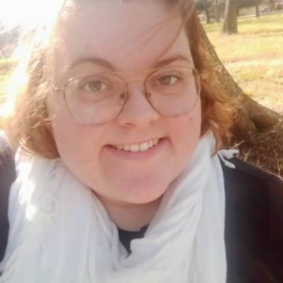 Sitter Profile Image: Erin C.