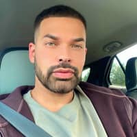 Sitter Profile Image: Ricky M.