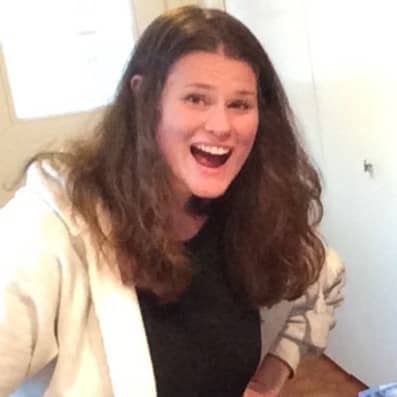 Sitter Profile Image: Helena R.