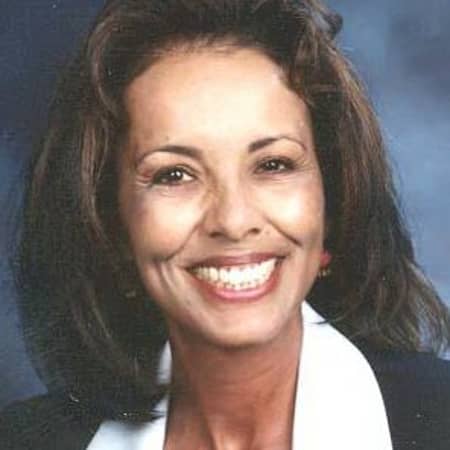 Sitter Profile Image: Chayo F.