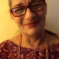 Sitter Profile Image: Betsy S.