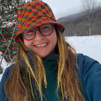 Sitter Profile Image: Kira W.