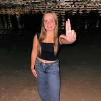 Sitter Profile Image: Stephanie T.