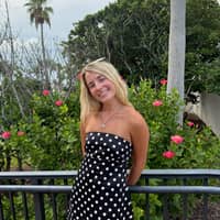 Sitter Profile Image: Samantha H.