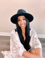 Sitter Profile Image: Michelle T.