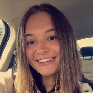 Sitter Profile Image: Riley H.