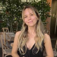 Sitter Profile Image: Damla M.