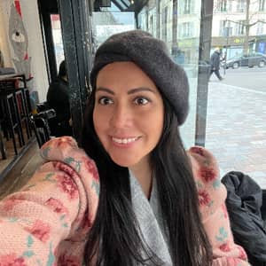 Sitter Profile Image: Fabiola C.