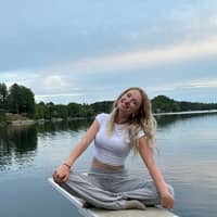 Sitter Profile Image: Anna H.