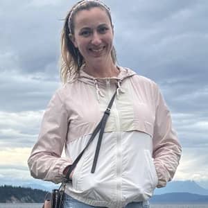 Sitter Profile Image: Mhairi H.