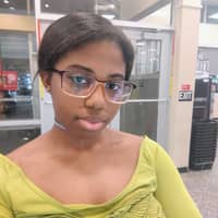 Sitter Profile Image: Mikayla W.