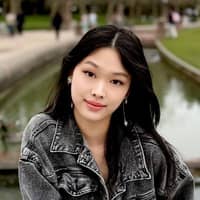 Sitter Profile Image: Allexis V.