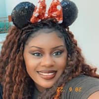 Sitter Profile Image: Samantha F.