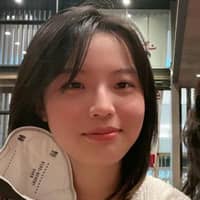 Sitter Profile Image: Shihua H.