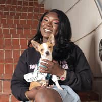 Sitter Profile Image: omoyemisi o.