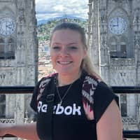 Sitter Profile Image: Selena W.