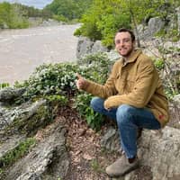 Sitter Profile Image: Aaron K.