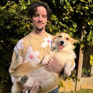 Sitter Profile Image: Hugo D.