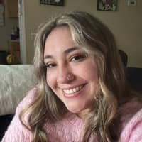 Sitter Profile Image: Abigail B.