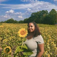 Sitter Profile Image: Samantha H.