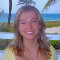 Sitter Profile Image: Caroline S.