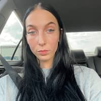 Sitter Profile Image: Madalynn G.