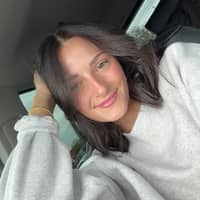 Sitter Profile Image: Hanna J.